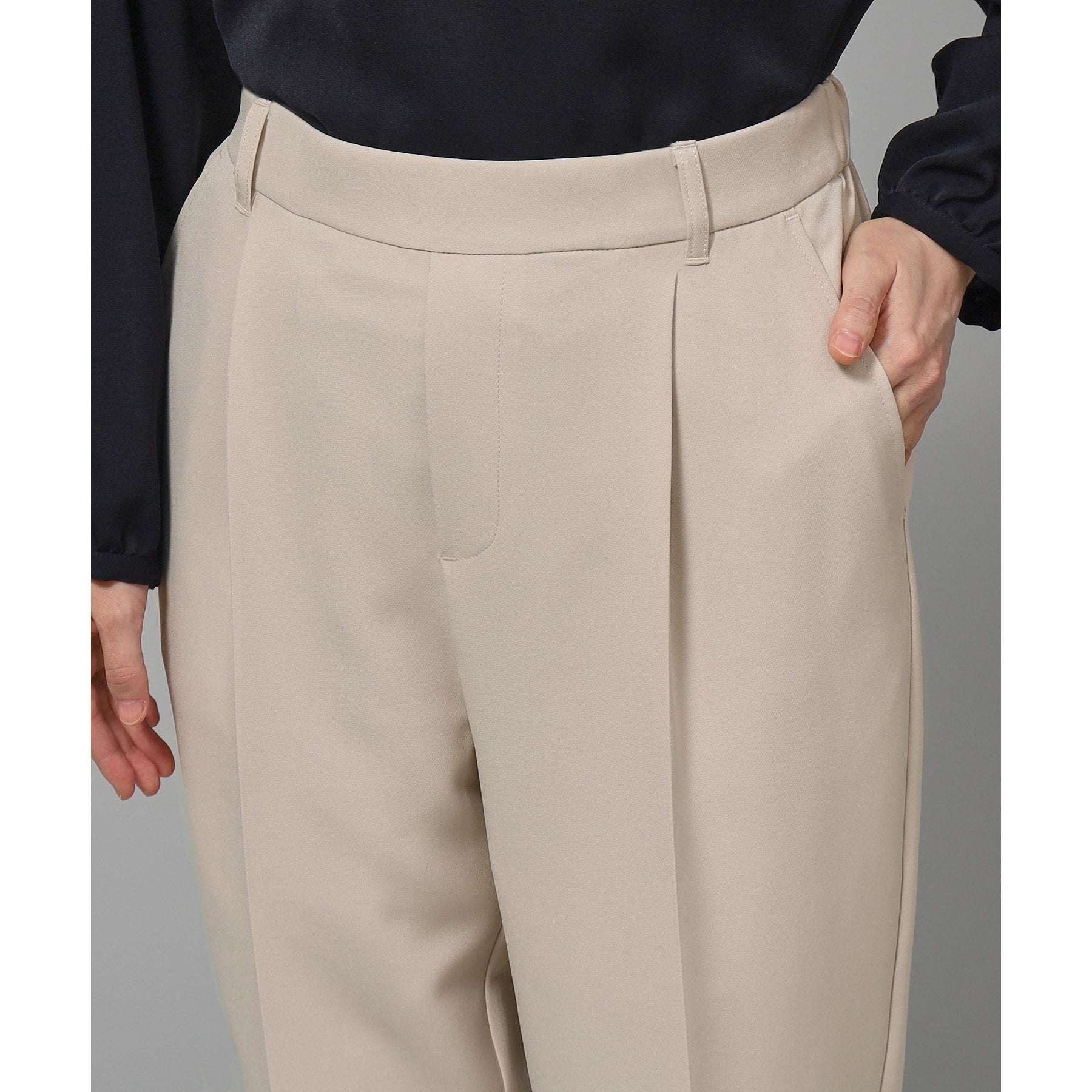 SHOO・LA・RUE Double Cross Pull-On Tapered Pants