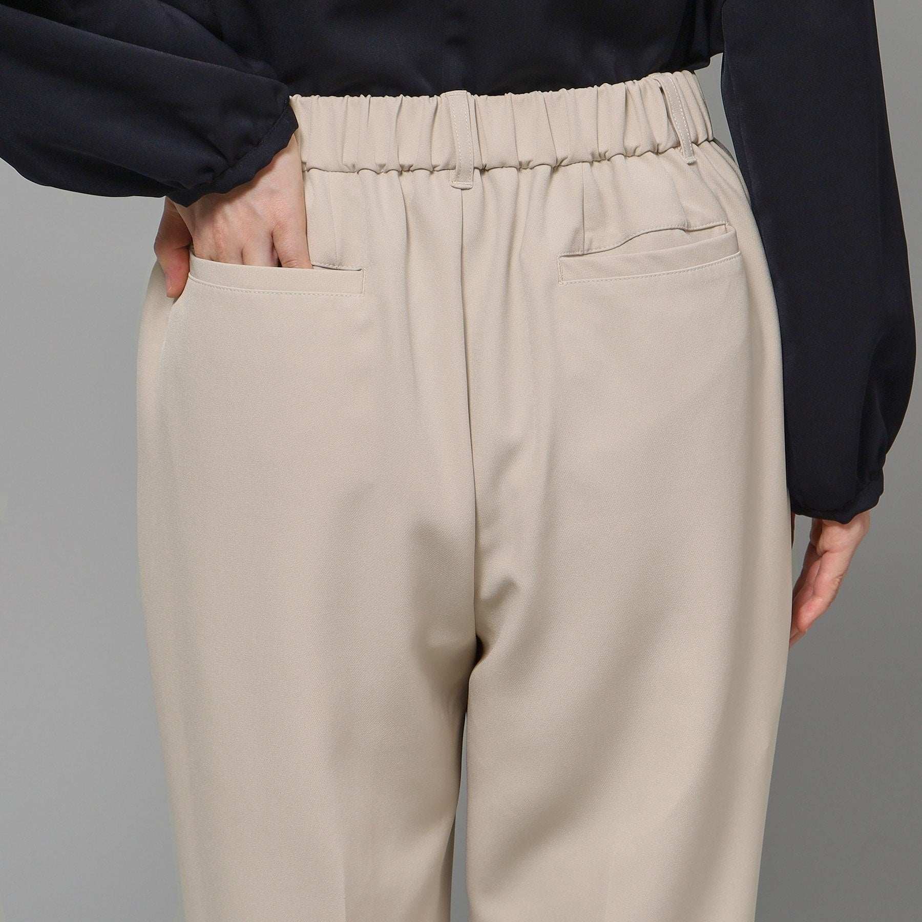 SHOO・LA・RUE Double Cross Pull-On Tapered Pants