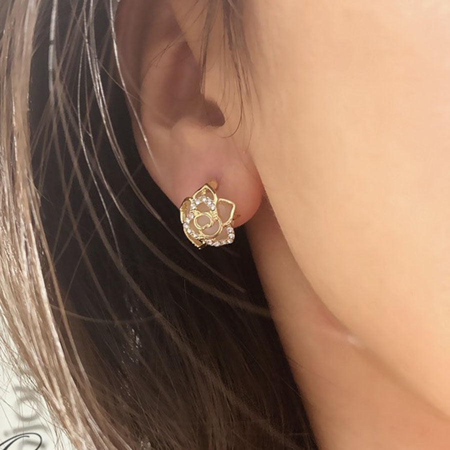 ショッピングゴー shoppinggo ピアス はな 可愛いピアス キラキラ ビジューピアス おしゃれ かわいい きれいめ レディース 人気アクセサリー