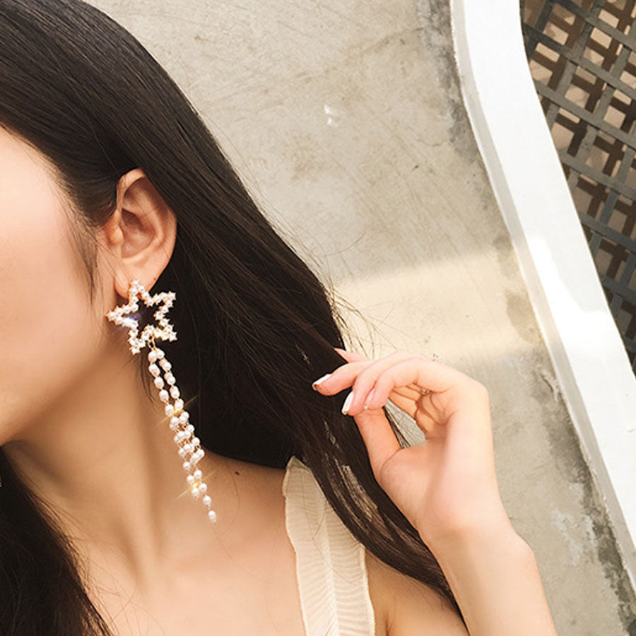 ショッピングゴー shoppinggo ピアス ロングピアス パール 揺れる 星 キラキラ 大ぶりピアス 左右非対称 かわいい お洒落 輝く小顔効果
