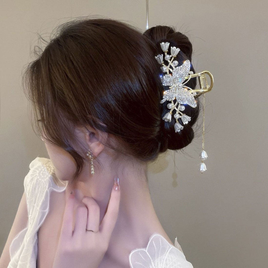 ショッピングゴー shoppinggo ヘアクリップ  髪留め 髪飾り バレッタ フラワー 蝶ヘアアクセサリー オシャレ上品 パーティー飾り ゆらゆらチェーン付き