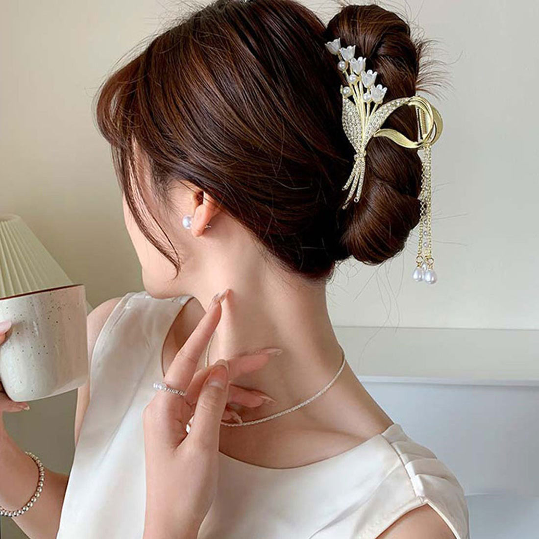 ショッピングゴー shoppinggo ヘアクリップ  髪留め 髪飾り バレッタ フラワー 蝶ヘアアクセサリー オシャレ上品 パーティー飾り ゆらゆらチェーン付き
