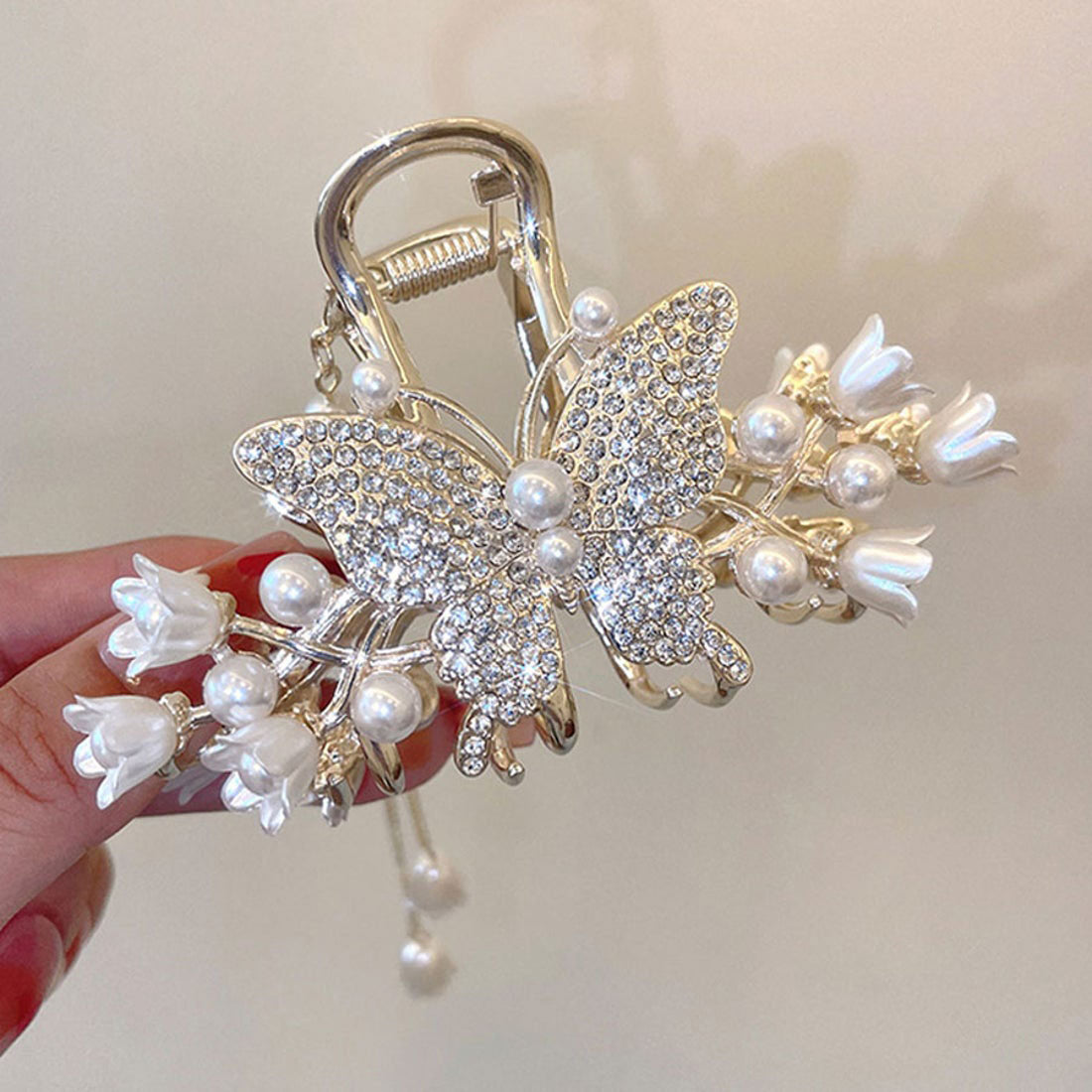 ショッピングゴー shoppinggo ヘアクリップ  髪留め 髪飾り バレッタ フラワー 蝶ヘアアクセサリー オシャレ上品 パーティー飾り ゆらゆらチェーン付き
