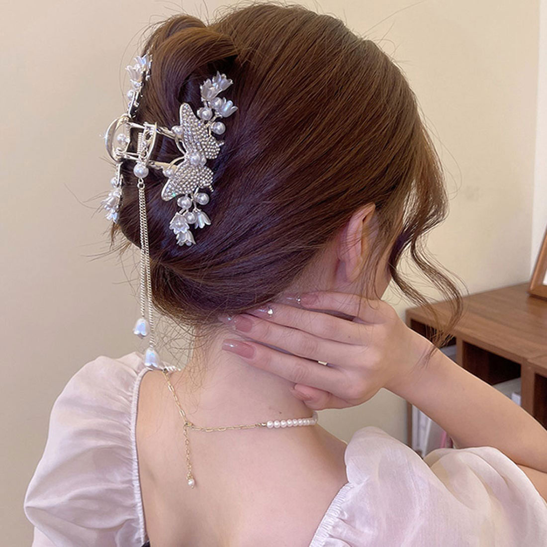 ショッピングゴー shoppinggo ヘアクリップ  髪留め 髪飾り バレッタ フラワー 蝶ヘアアクセサリー オシャレ上品 パーティー飾り ゆらゆらチェーン付き