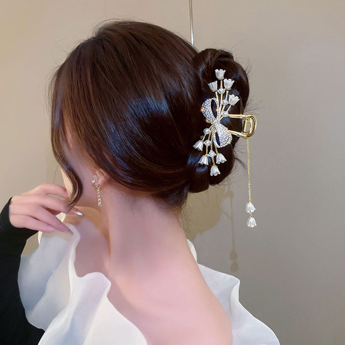 ショッピングゴー shoppinggo ヘアクリップ  髪留め 髪飾り バレッタ フラワー 蝶ヘアアクセサリー オシャレ上品 パーティー飾り ゆらゆらチェーン付き,C