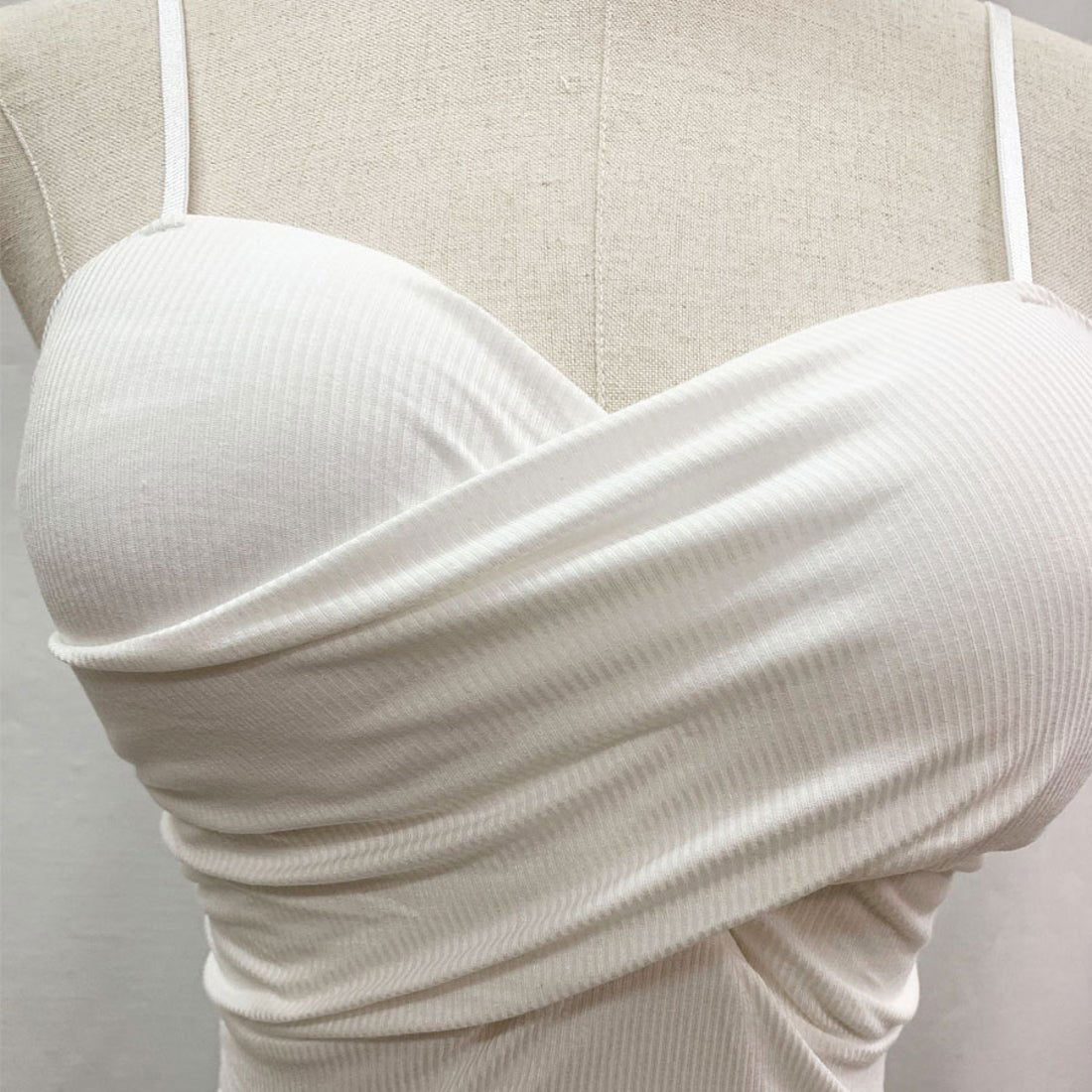 ショッピングゴー shoppinggo キャミソール カップ付 キャミタンクトップ ブラ 白 黒 パット付 インナー 結婚式 見せブラトップ ブラカバー （ワインレッド） ワインレッド