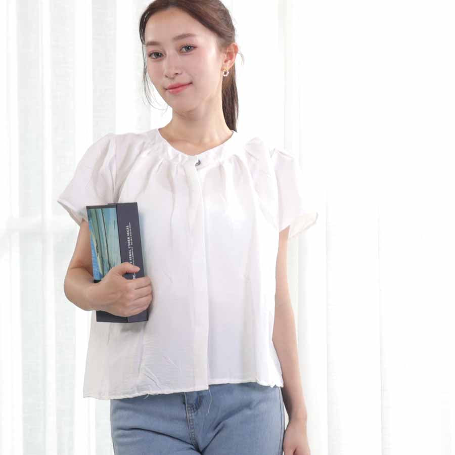 ショッピングゴー shoppinggo レディース トップス シャツ 半袖 フレンチ袖ノーカラーギャザーブラウス 白 前ボタン 隠し前立て シンプル フォーマル 上品 エレガント 軽量 （ライトブルー） ライトブルー