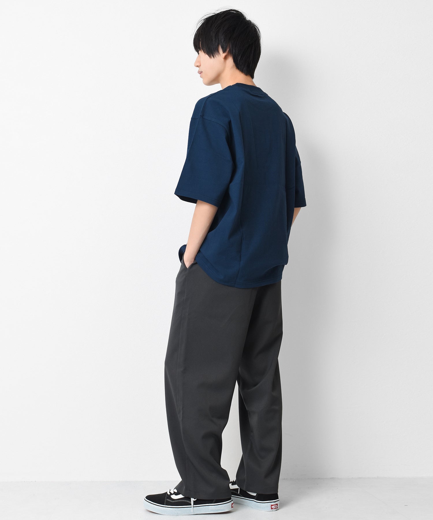 ケネスグラフィティ KENES GRAFFITI アーチロゴプリントTシャツ （ネイビー） ネイビー