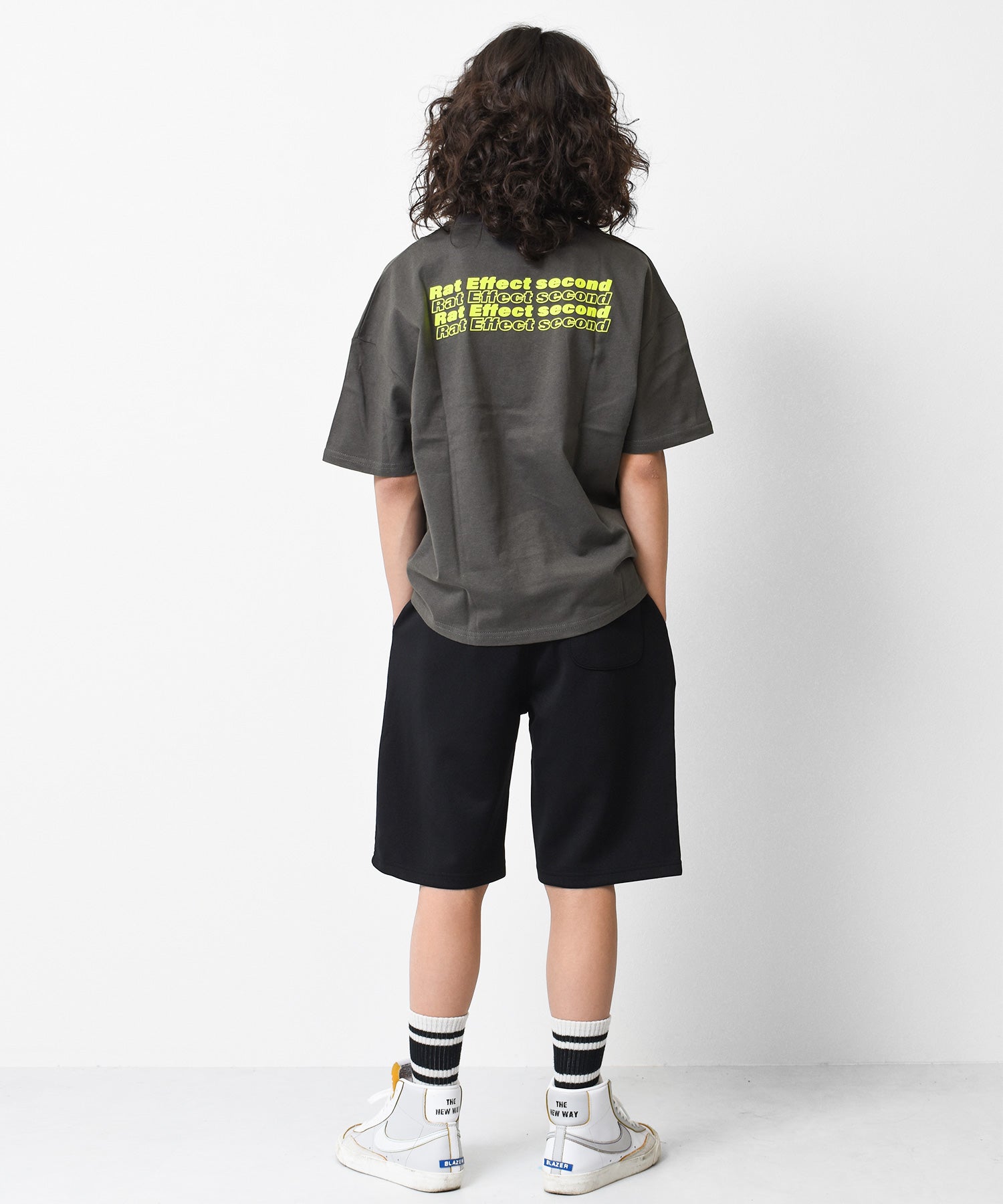 ラット エフェクト RAT EFFECT バックネオンロゴプリントビッグTシャツ （ライトグレー） ライトグレー