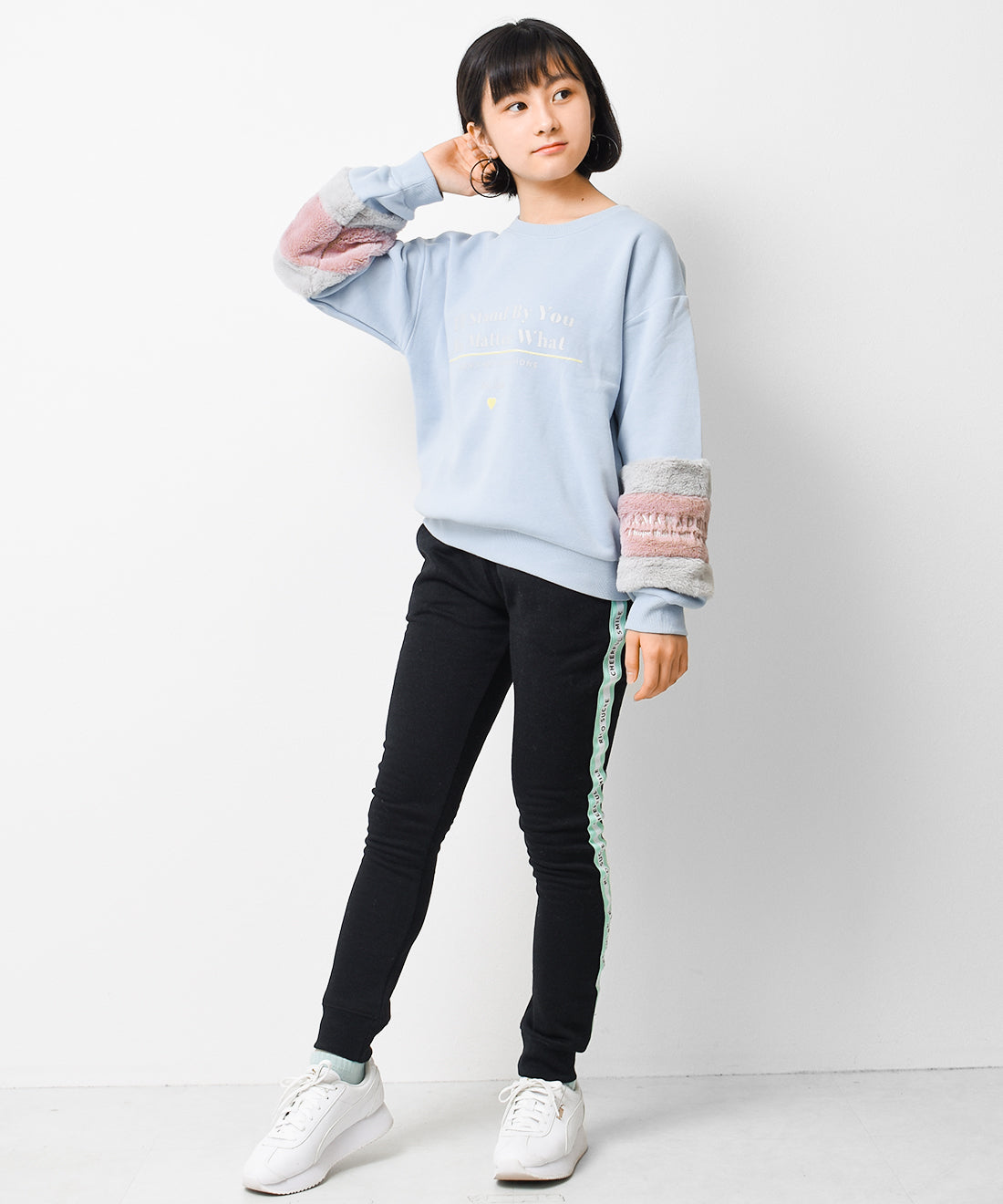 リコ シュクレ RiCO SUCRE 裏起毛袖ファー切り替えトレーナー