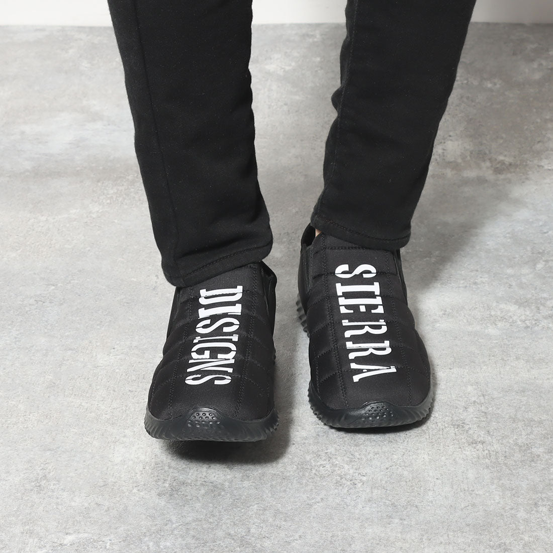 SIERA DESIGNS Sneakers