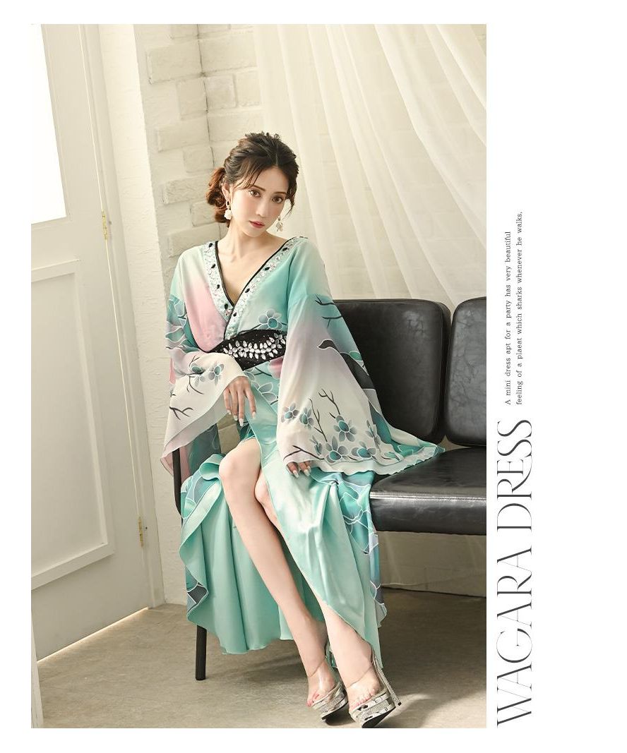 Cabaret Dress, Japanese Pattern, Long Dress, Kimono Dress, Cabaret Club, Green, Oiran Dress, Halloween, Luxurious, Sexy, Costume, Floral, Flowing