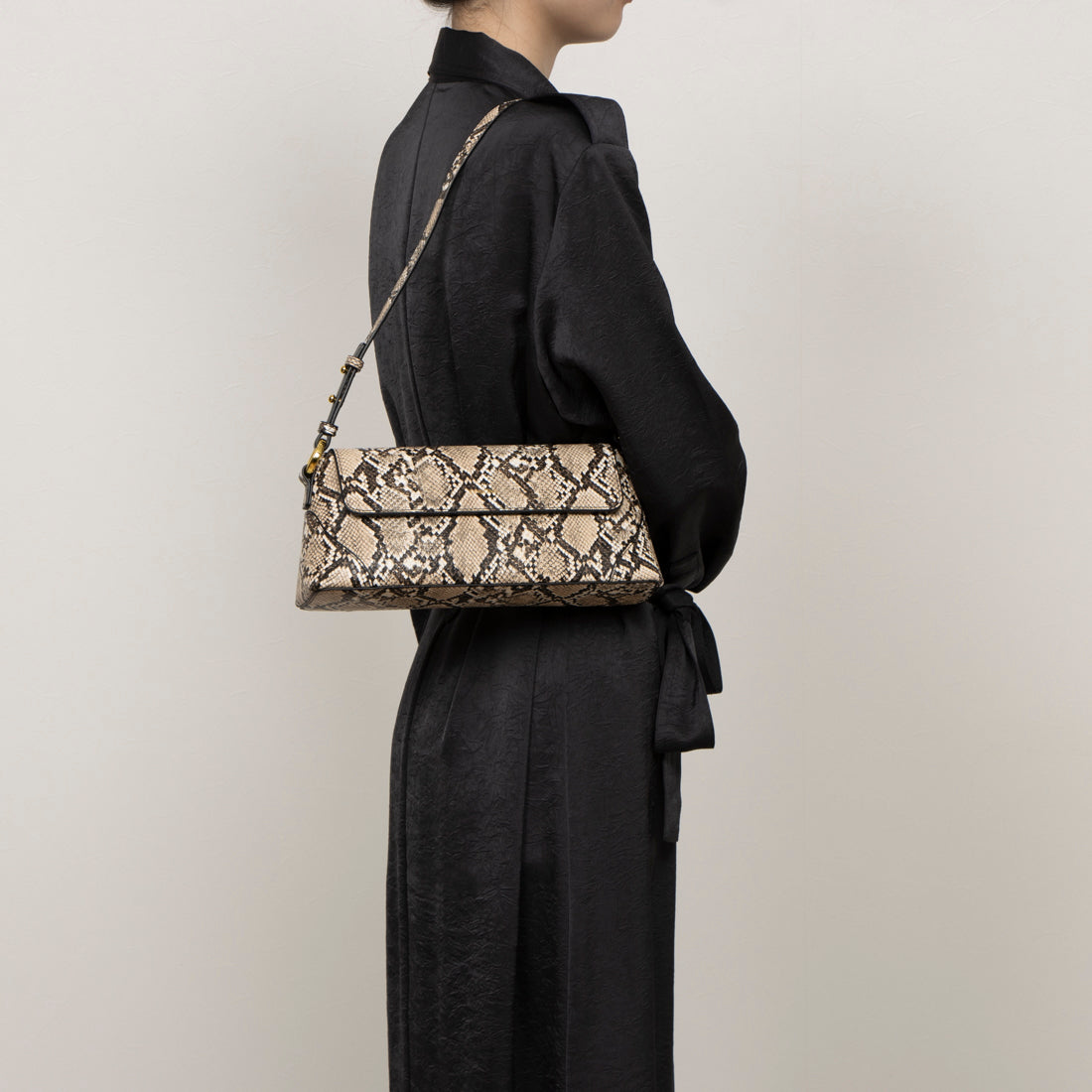 シンボノ SINBONO Amelia Shoulder Bag - Natural Snake Embossed （他） 他