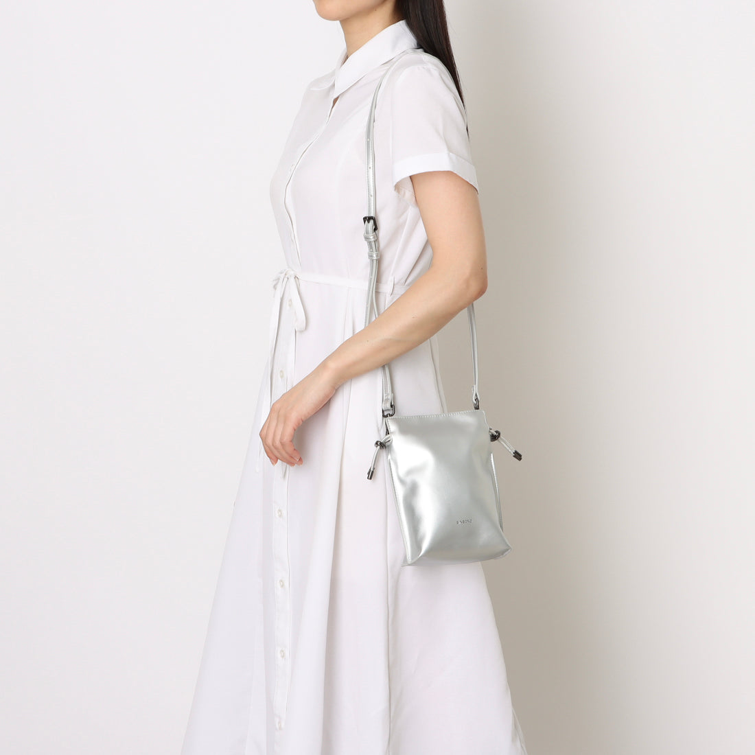 シンボノ SINBONO Nina Crossbody Wallet Phone Bag-Silver （シルバー） シルバー