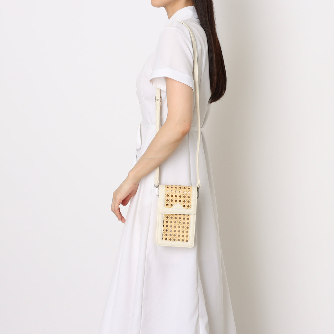 シンボノ SINBONO Vera Crossbody Wallet Phone Bag - Ivory （ホワイト） ホワイト