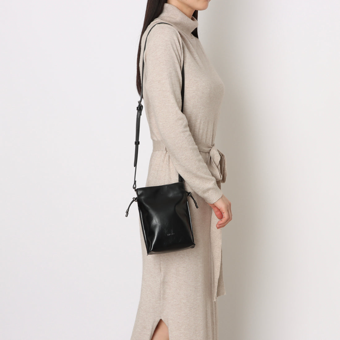 シンボノ SINBONO Nina Crossbody Wallet Phone Bag-Black （ブラック） ブラック
