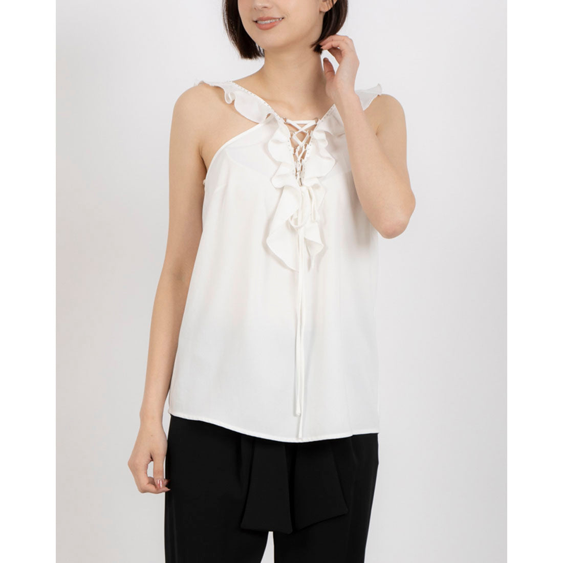 シルビアン ヒーチ SILVIAN HEACH レースアップラッフルフリルノースリブラウス （WHITE） WHITE