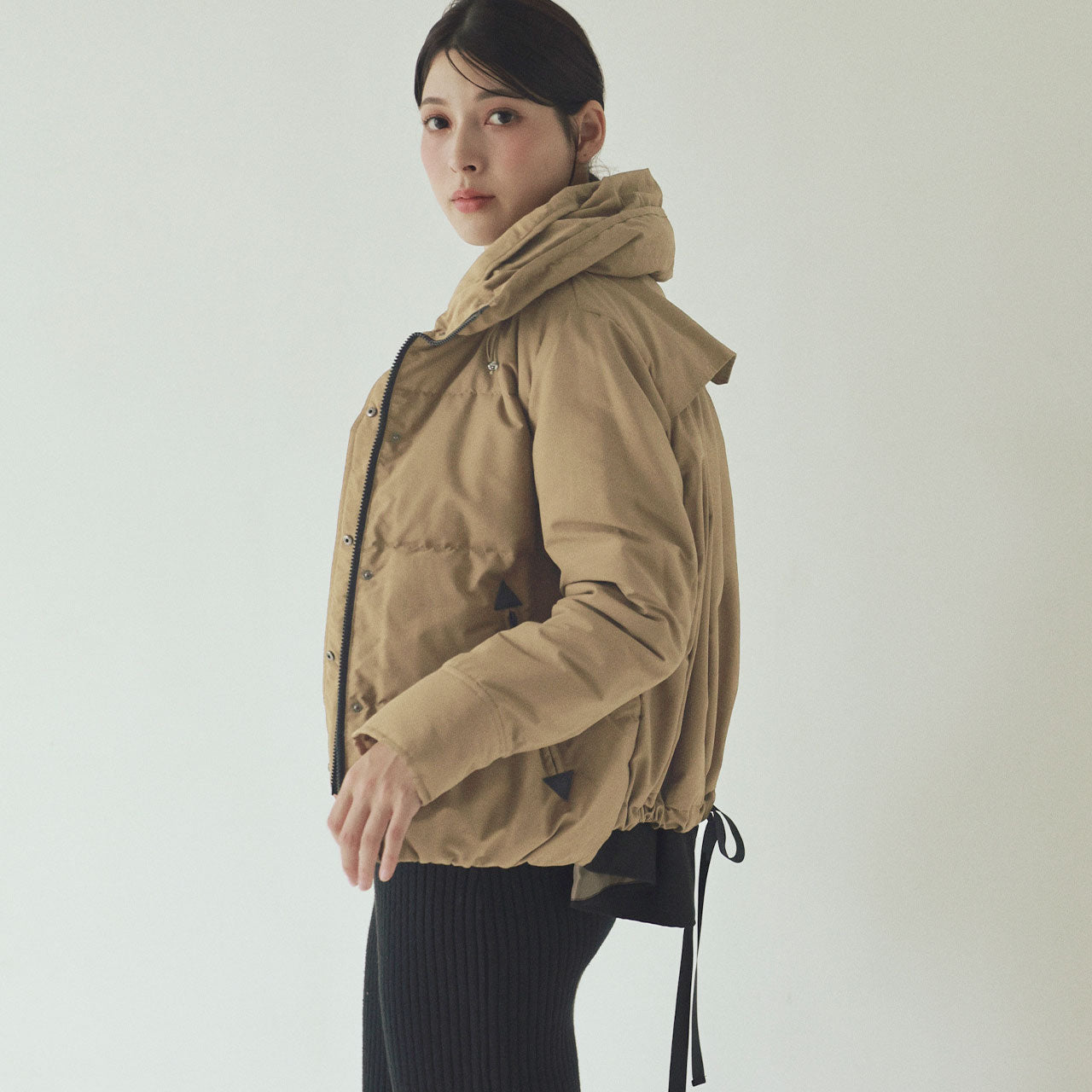 フィローモ Filomo [Filomo]ダウン80%バックフレアデザインダウンジャケット （キャメル） キャメル