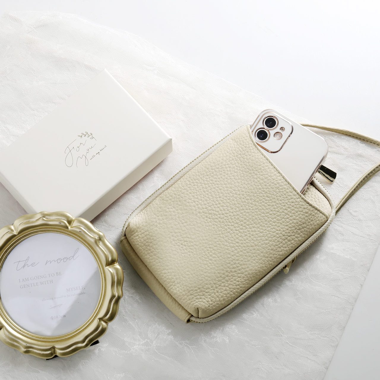 ミアボルサ Mia Borsa [Mia Borsa]本革レザースマホポーチ スマホショルダー （トープ） トープ