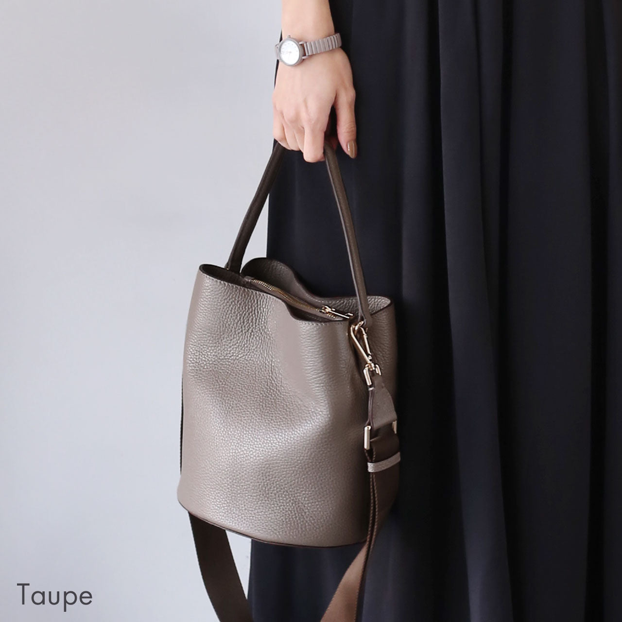 ミエノ mieno [mieno]本革レザーハンドバッグショルダーベルト付き （トープ） トープ