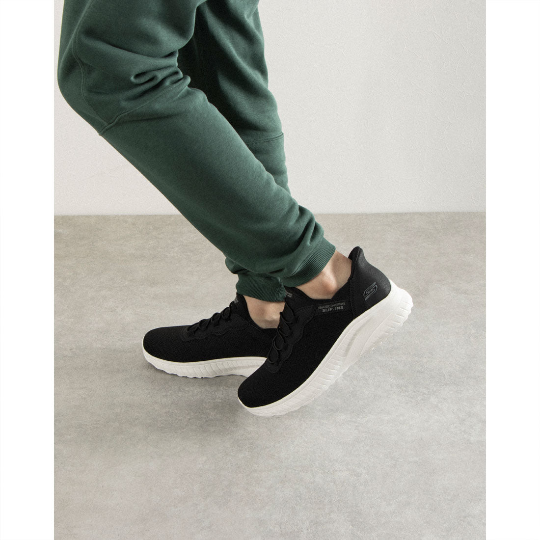SKECHERS　BOBSSQUADCHAOS-DAI　118300