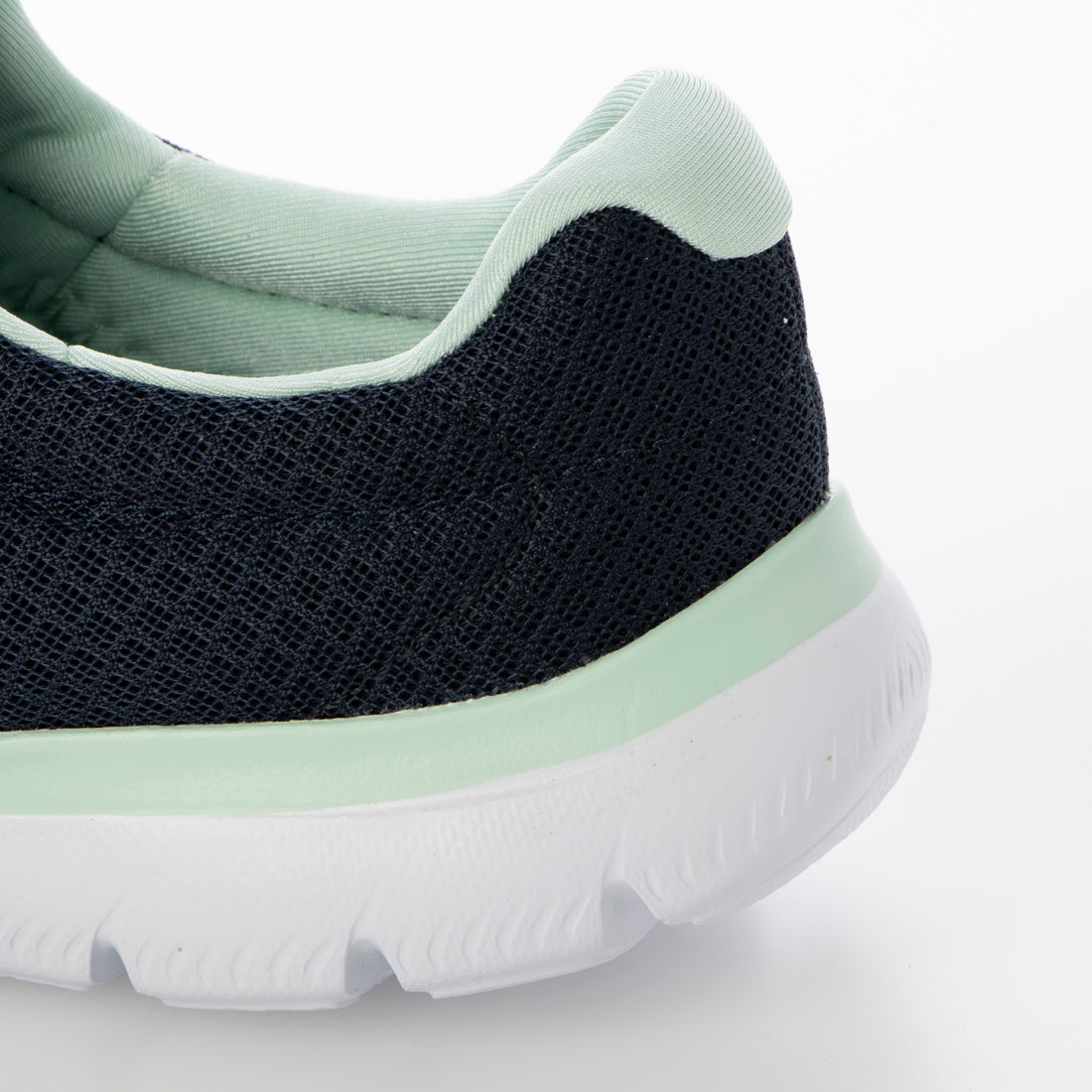 SKECHERS　SUMMITS　12980
