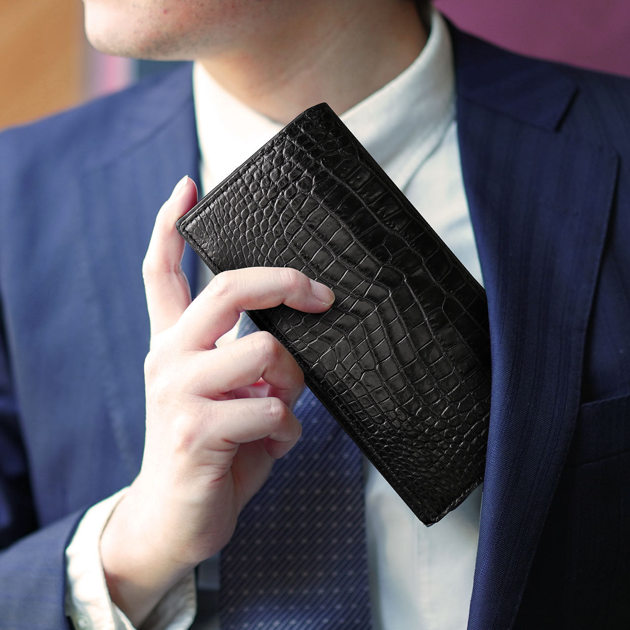 サンキョウショウカイ 三京商会 クロコダイルレザー長財布センター取り一枚革マット加工 （ブラック） ブラック