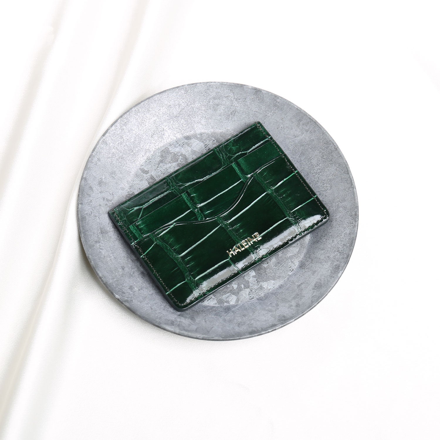 サンキョウショウカイ 三京商会 カードケース 薄型 本革クロコダイルレザー （キプロス） キプロス