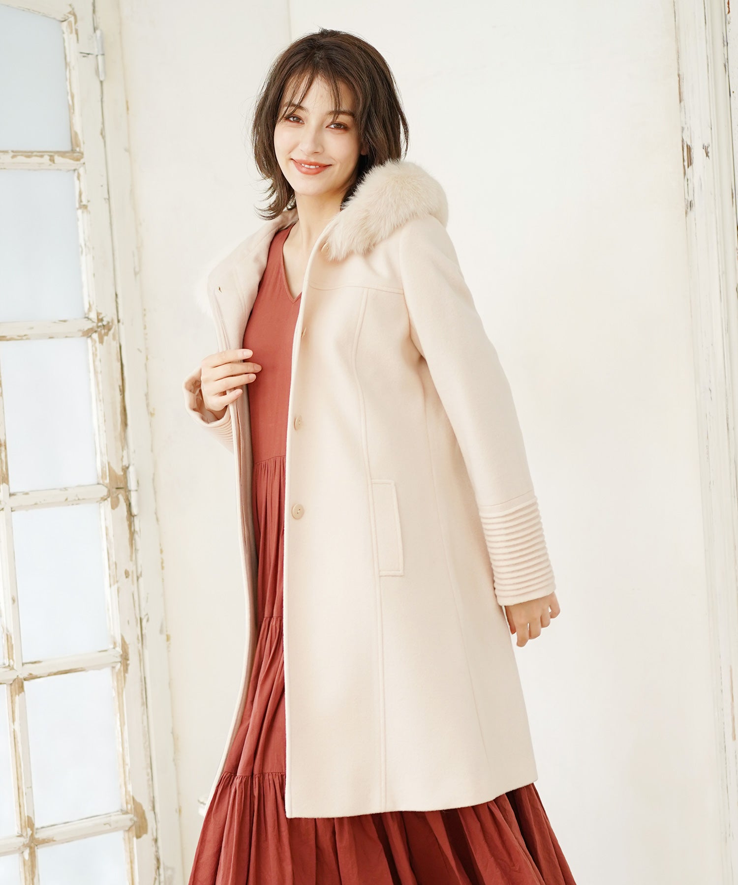 サンキョウショウカイ 三京商会 カシミヤブレンドロングコートフォックスファー付き （ライトベージュ） ライトベージュ