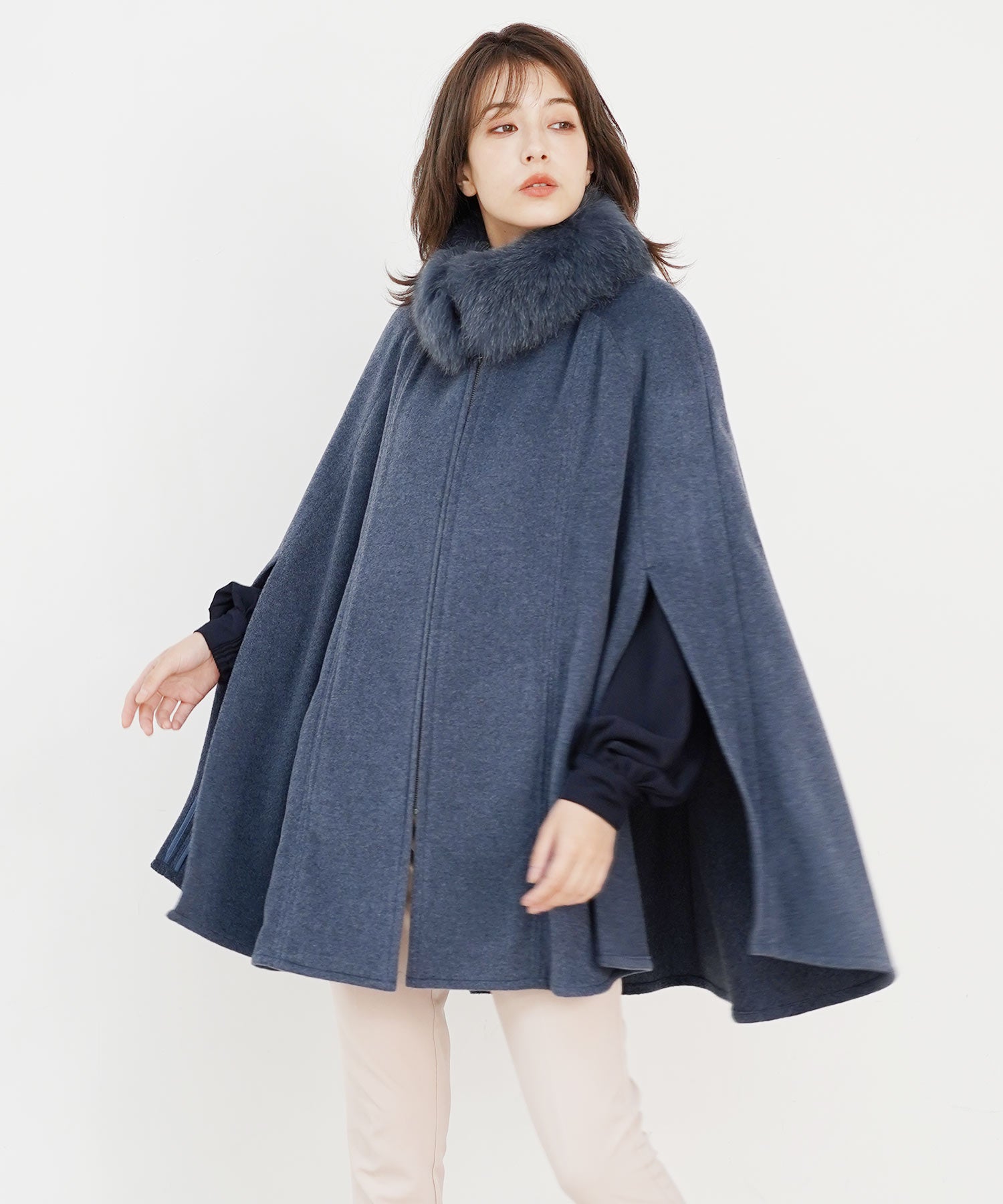 Sankyo Shokai [Filomo] Cashmere Blend Cape with Fox Collar