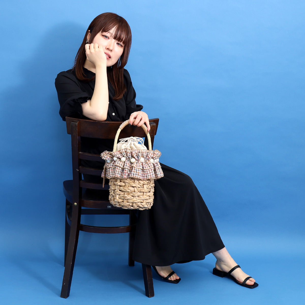 サミールナスリ SMIR NASLI フリル×パールバケツ型カゴバッグ