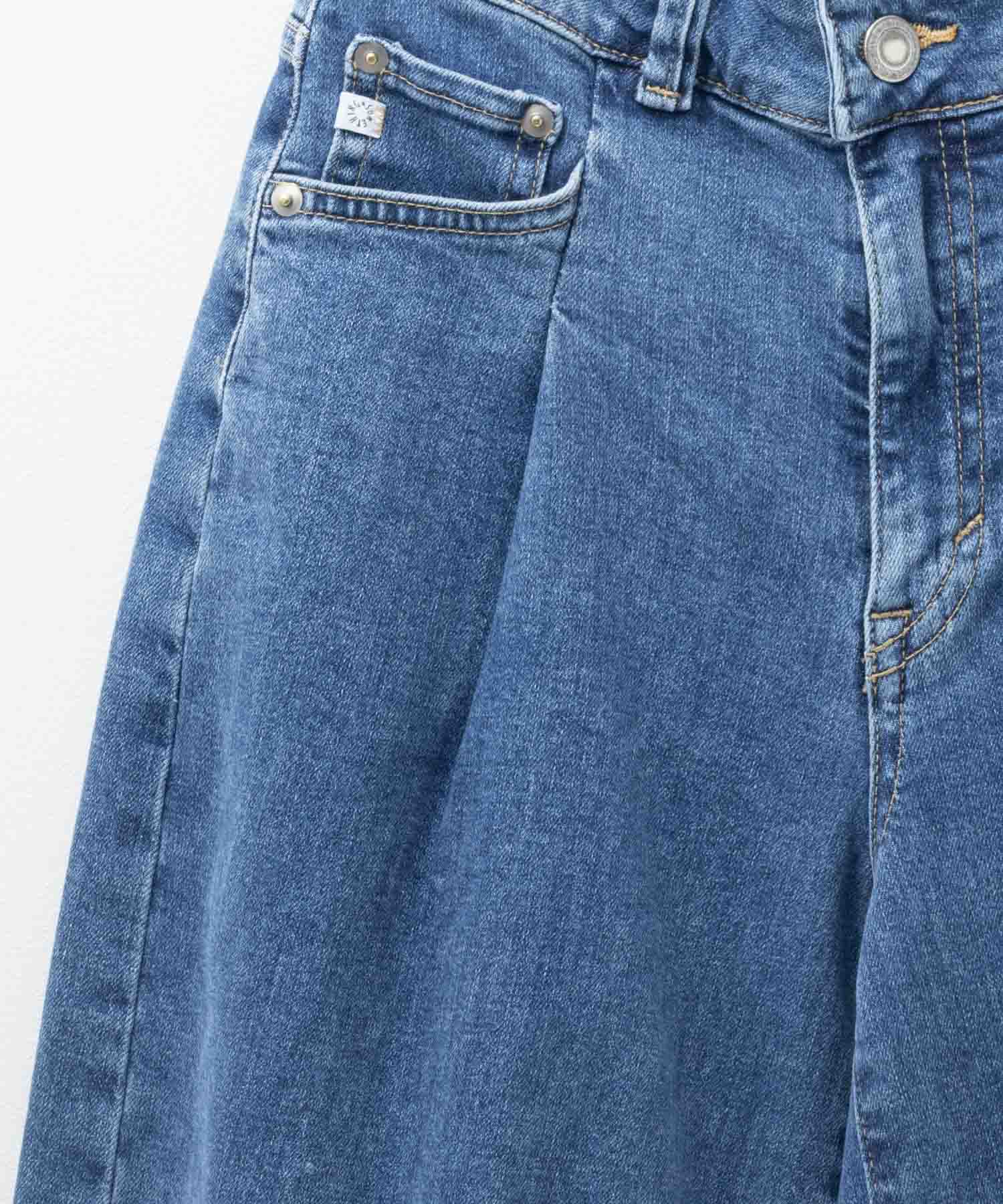 サムシング SOMETHING HANAタックカーブデニムパンツ （フェイドブルー） フェイドブルー