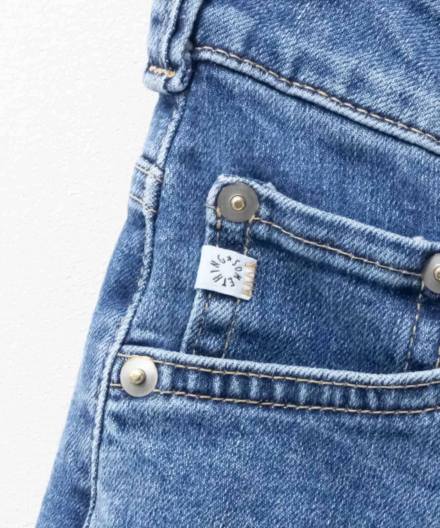 サムシング SOMETHING HANAタックカーブデニムパンツ （フェイドブルー） フェイドブルー
