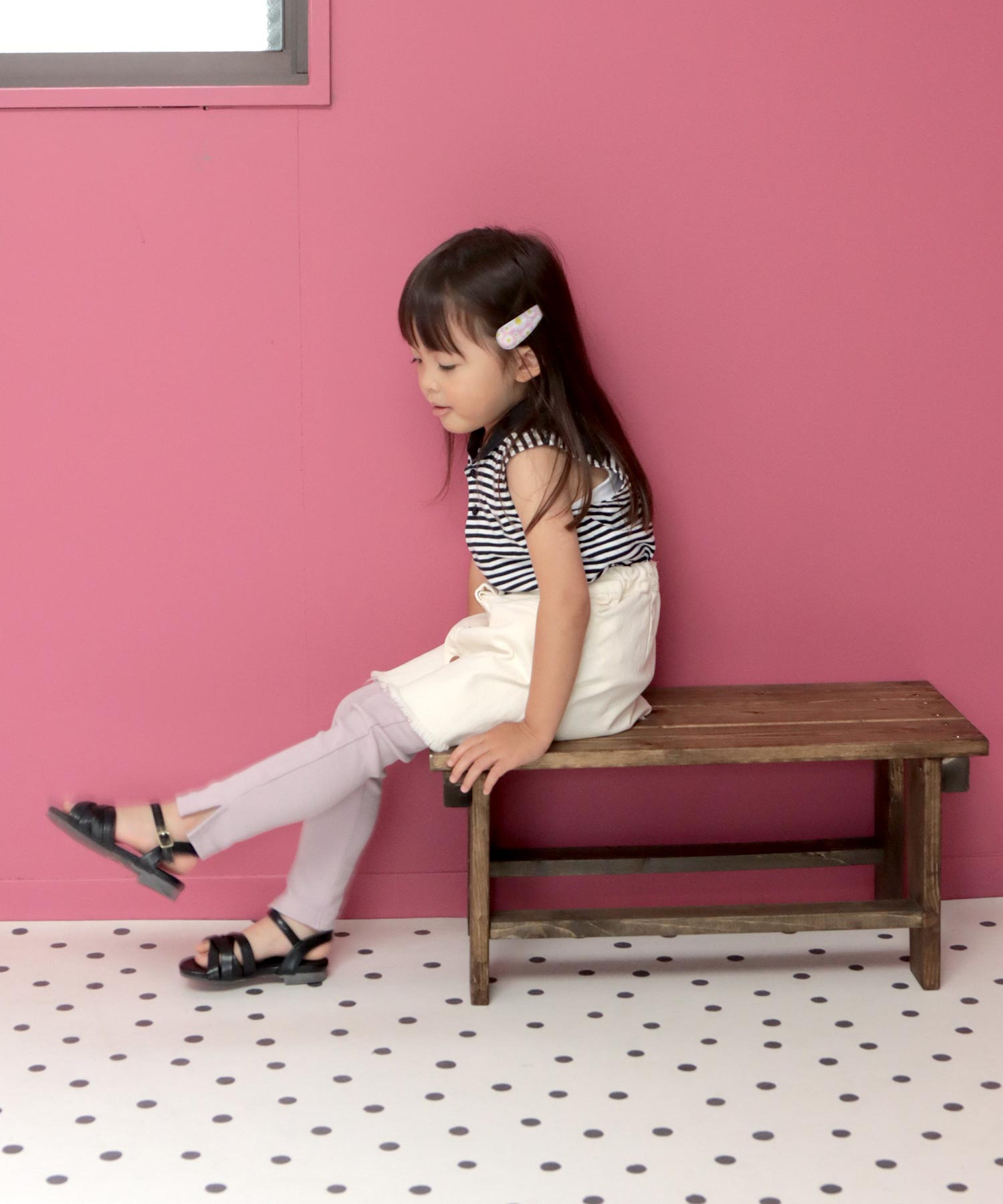 ソロット SOROTTO 編込みストラップのソフトフェイクレザーサンダル (KIDS) （ブラック） ブラック