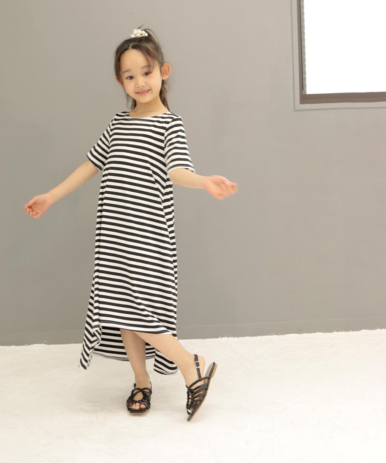 ソロット SOROTTO 【ママとお揃い】メニ?ストラップのノットデザインスクエアトゥサンダル（KIDS) （ブラック） ブラック