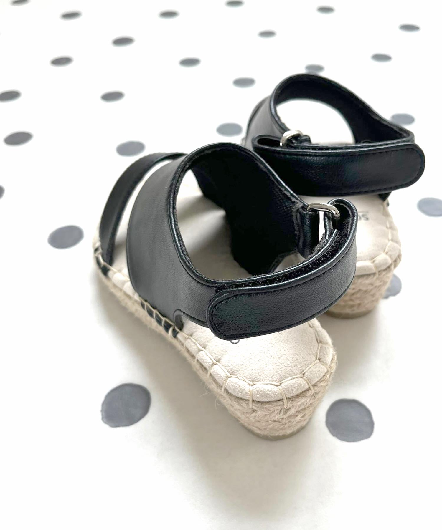 ソロット SOROTTO 【ママとお揃い】斜めストラップのジュートサンダル (KIDS) （ブラック） ブラック