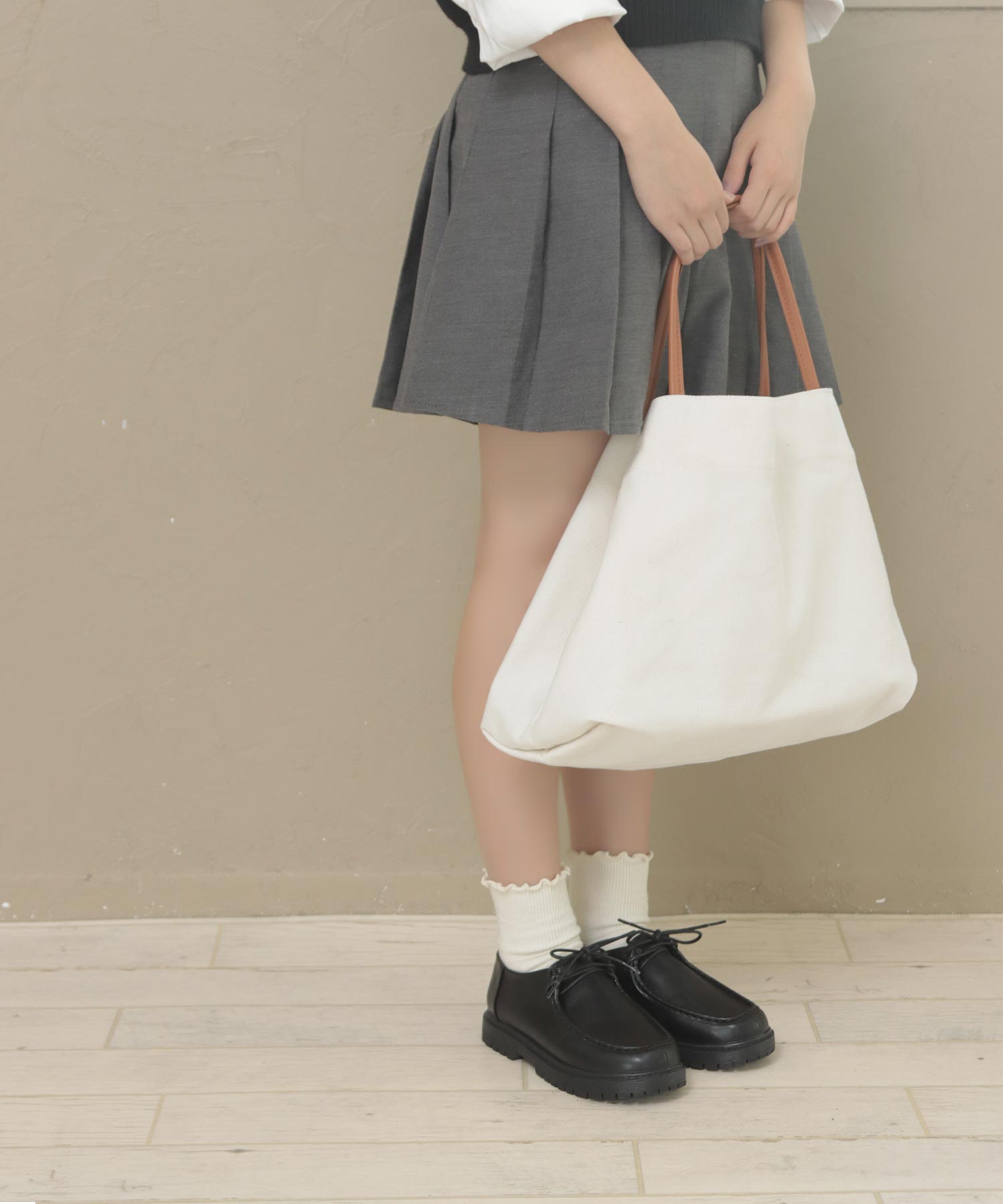 ソロット SOROTTO レースアップローファー