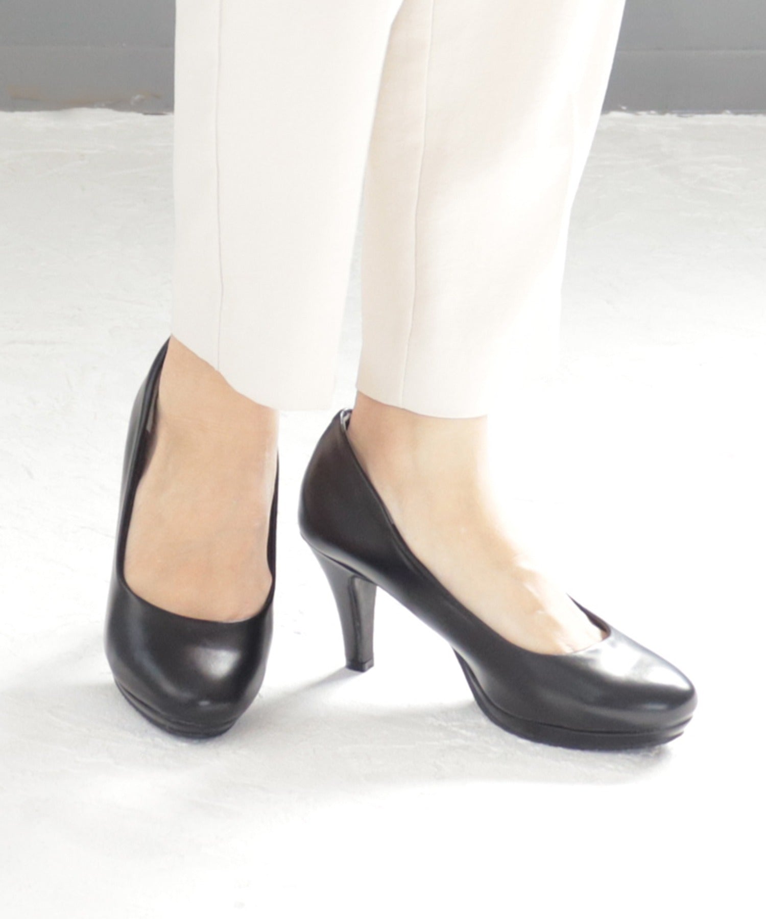 Sorotto Storm Formal Round Toe Pumps