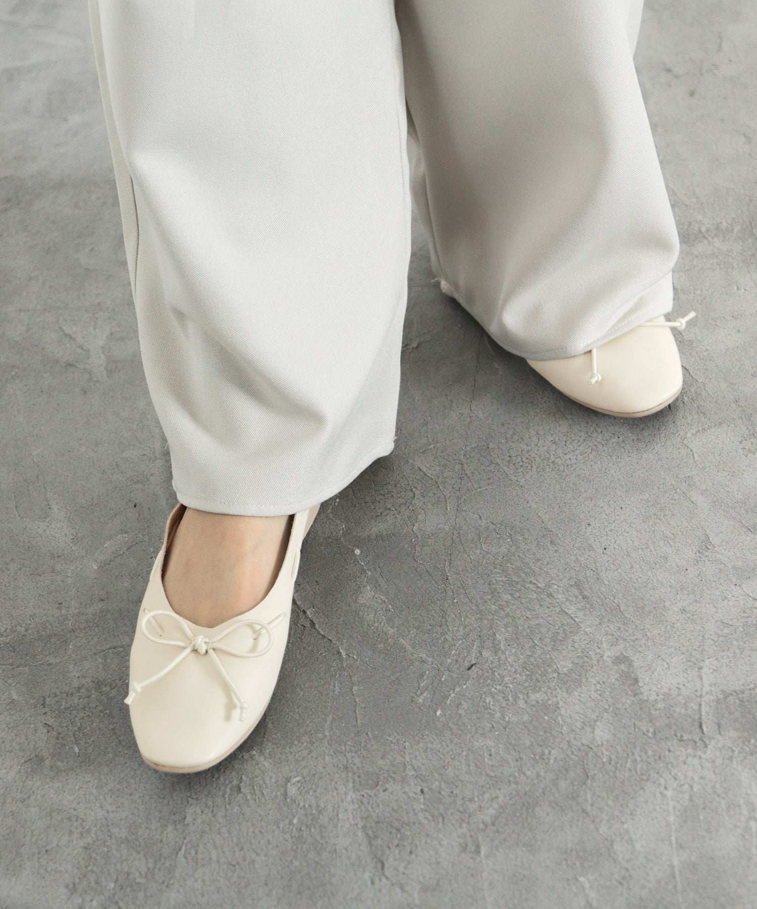 Sorotto Sorotto [從兒童到成人]輕巧的Petanko鞋，帶有Kushukushu Design