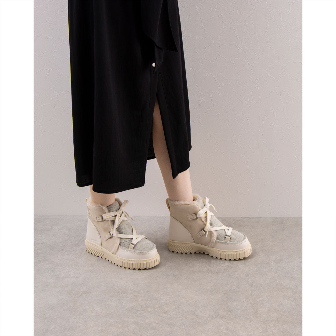 SOREL short boots