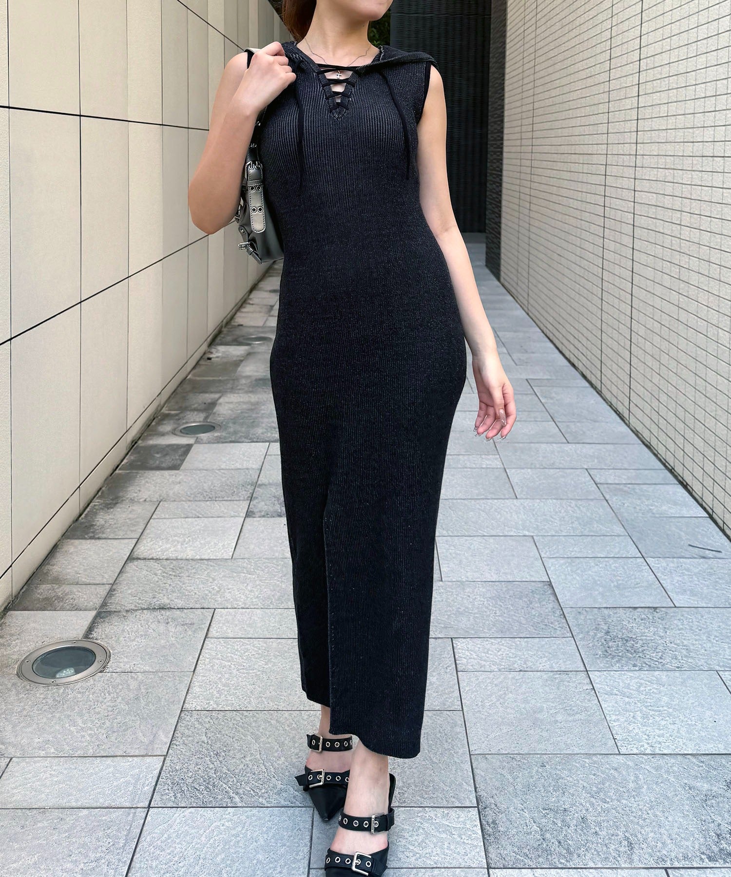 スパイラルガール SPIRALGIRL フード付きフロントレースアップロングワンピース （ブラック） ブラック