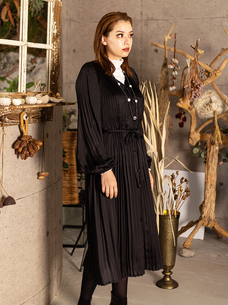 スペッチオ SPECCHIO フェイドアウトクリスタルプリーツ ワンピース