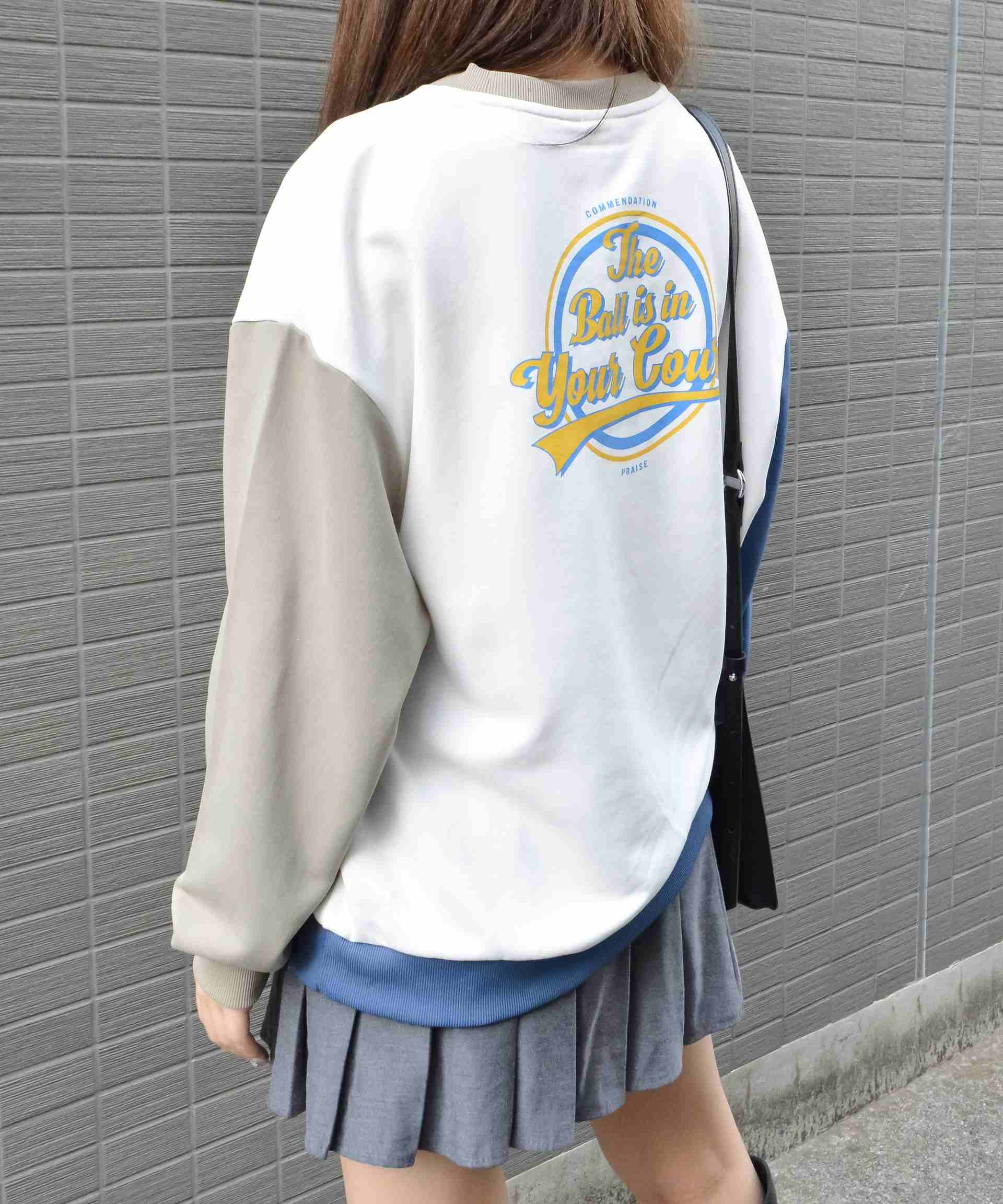 スピリトーゾ Spiritoso バックサークルレトロプリントトレーナー