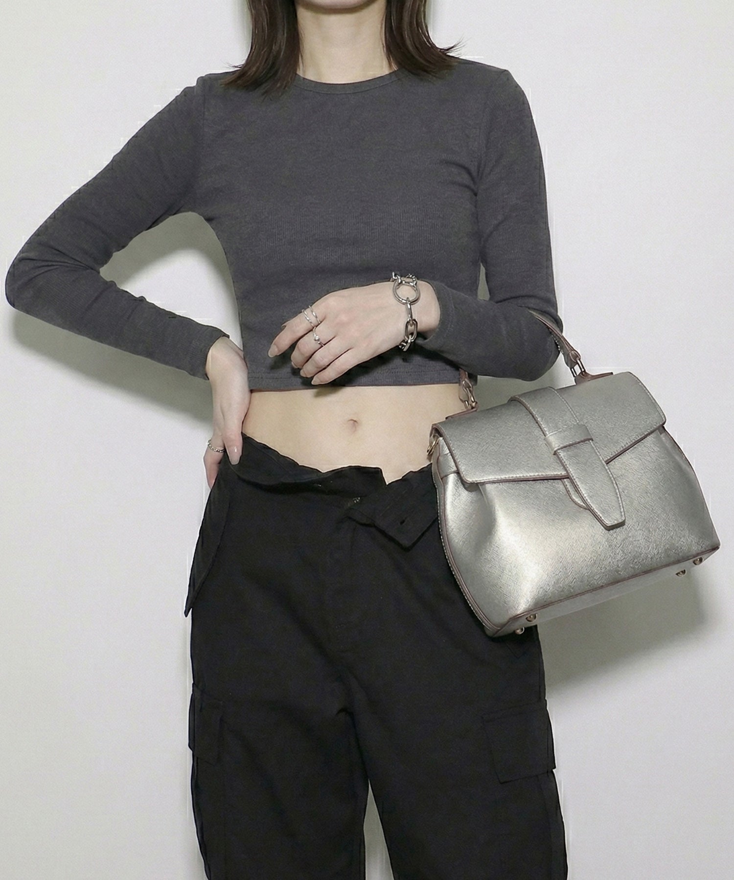 スタイロ styiro ベルトフラップ 2WAYショルダーハンドバッグ （シルバー） シルバー