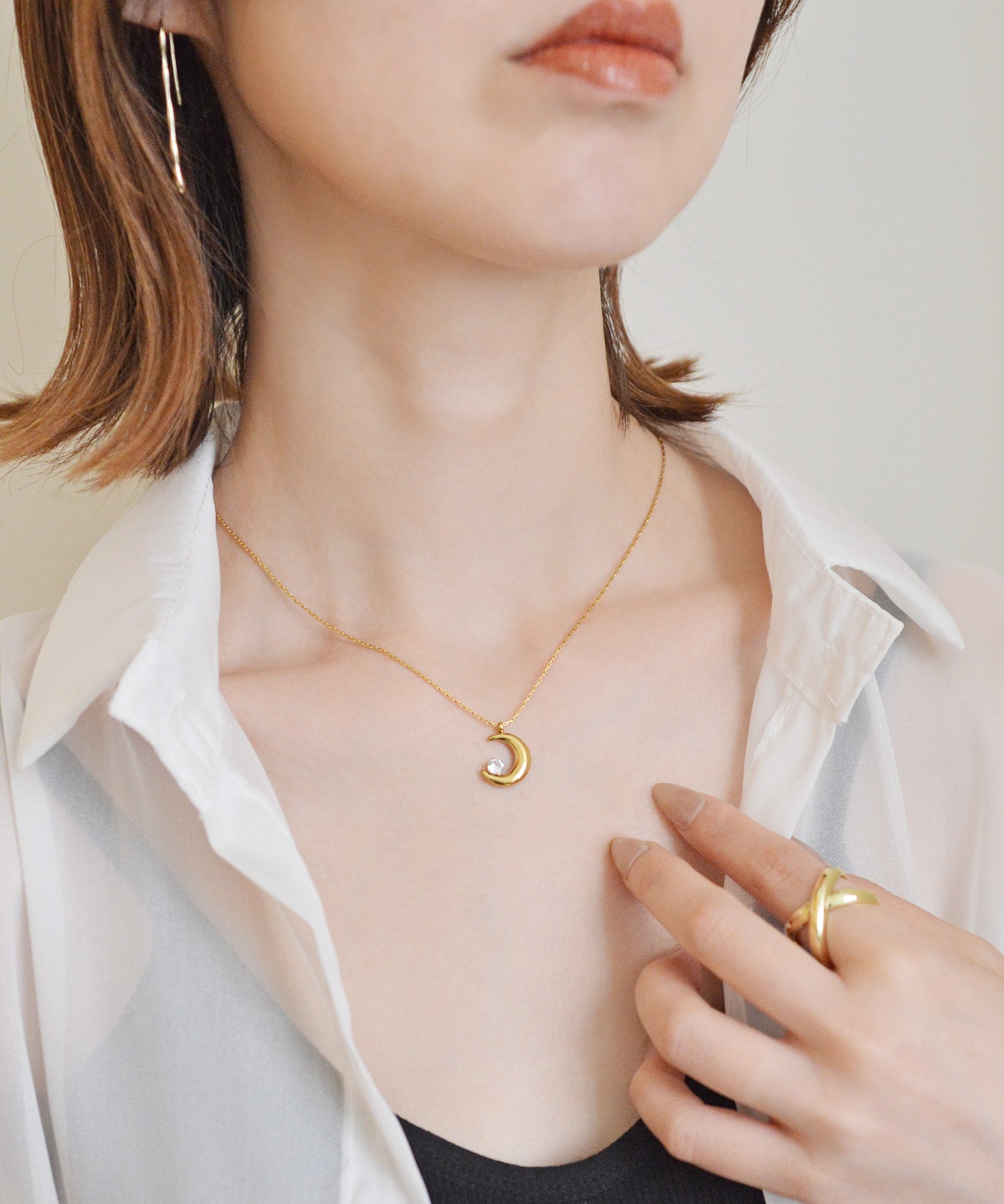 スタイロ styiro 汗や水に強く変色しにくい♪ 金属アレルギー対応 ビジューメタルムーンネックレス / ステンレス （ゴールド） ゴールド