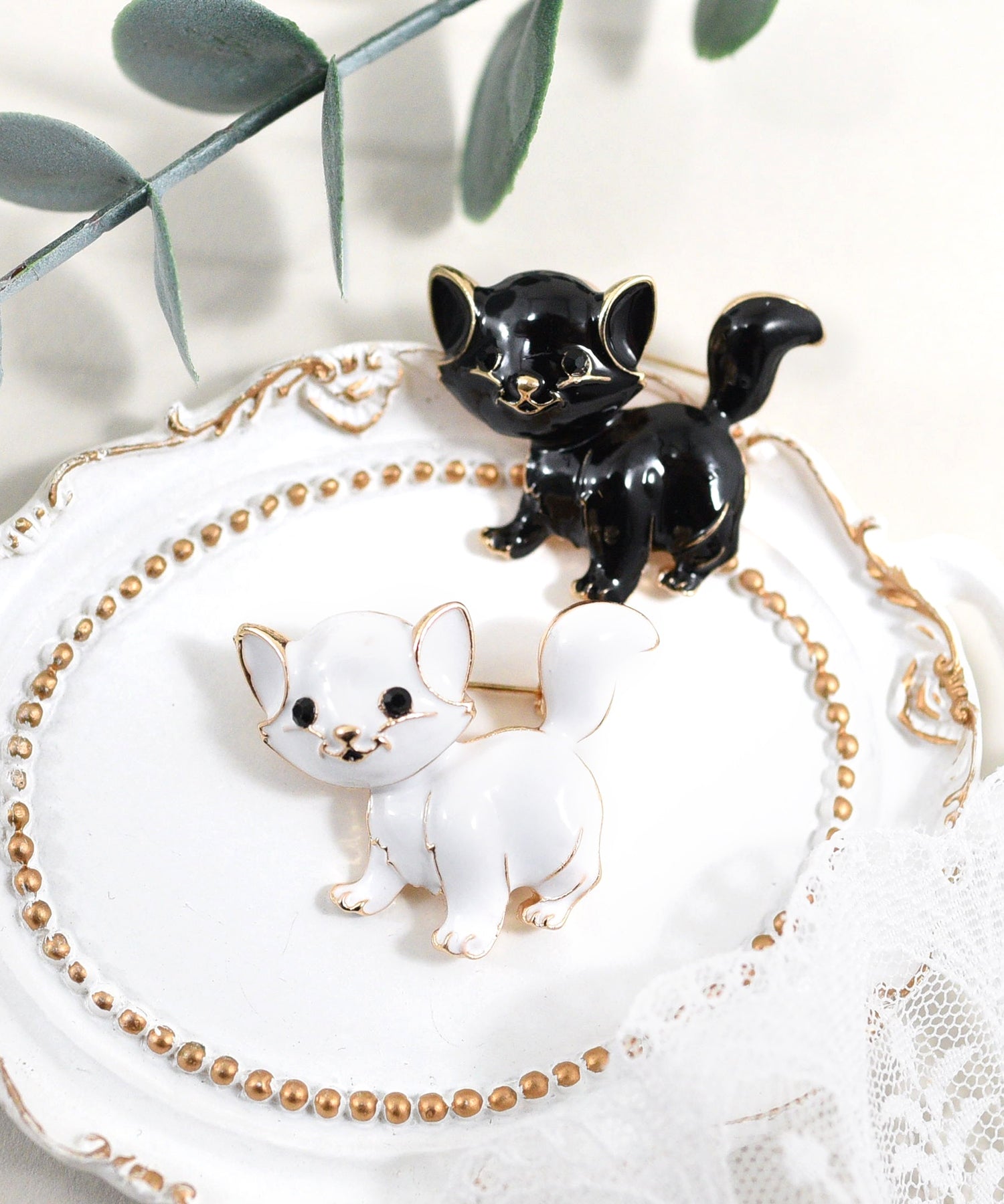 スタイロ styiro ぽってりキャットブローチ （ブラック） ブラック