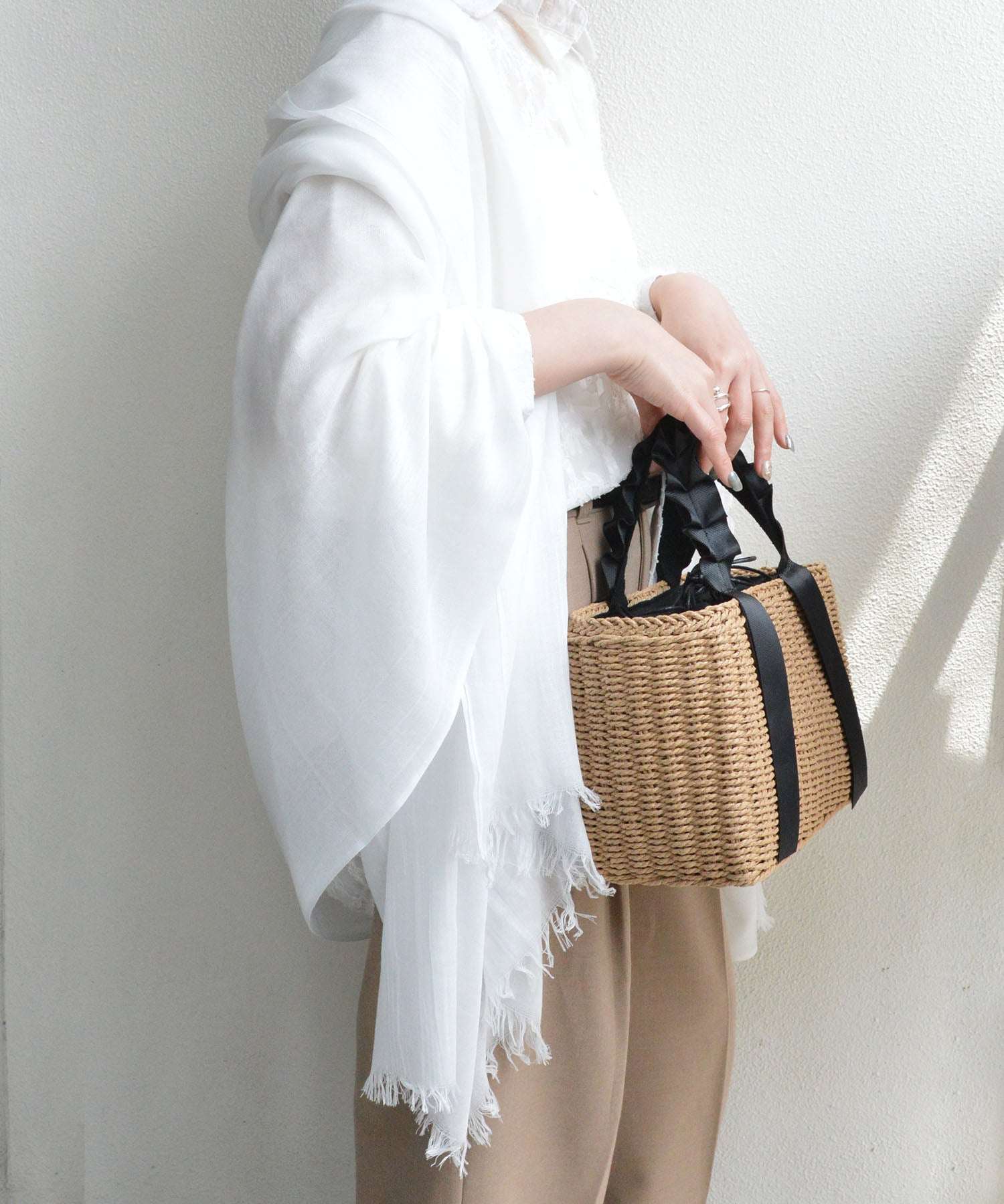 スタイロ styiro 365日使えるUV対策 軽やか大判ストール 薄手 無地 春夏秋冬 （ホワイト） ホワイト