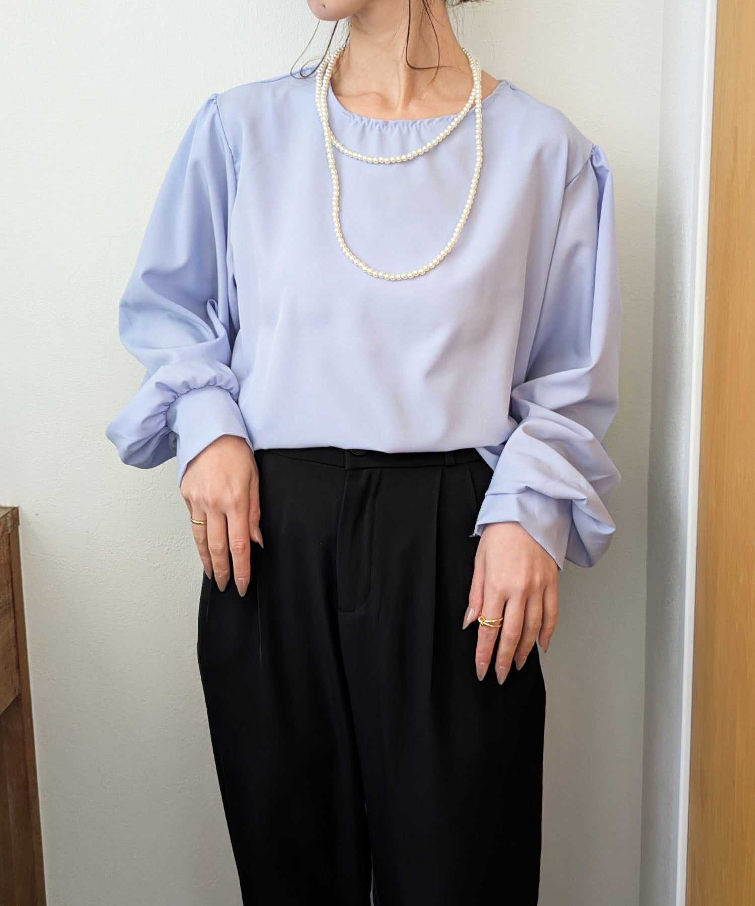 スタイロ styiro ボリューム袖ラウンドネックパフスリーブシャツ （ブルー） ブルー