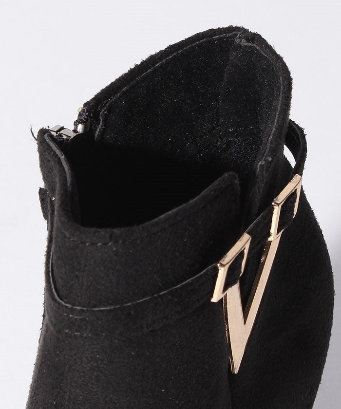 STYLEBLOCK V-cut side zipper pin heel short boots