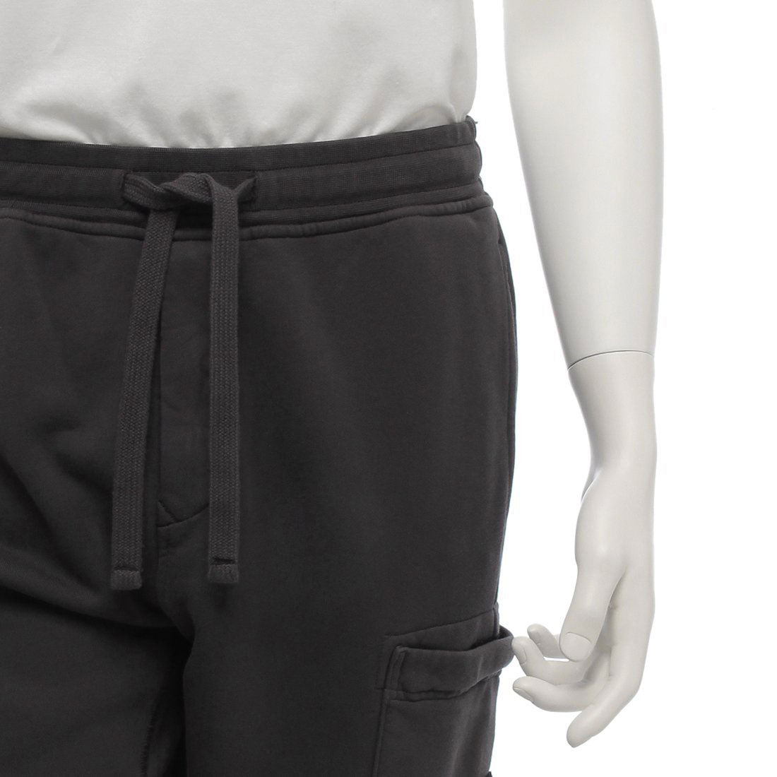 ストーンアイランド STONE ISLAND パンツ ショートパンツ グレー メンズ STONE ISLAND K1S15 6200012 S0051 V0065 （CHARCOAL） CHARCOAL